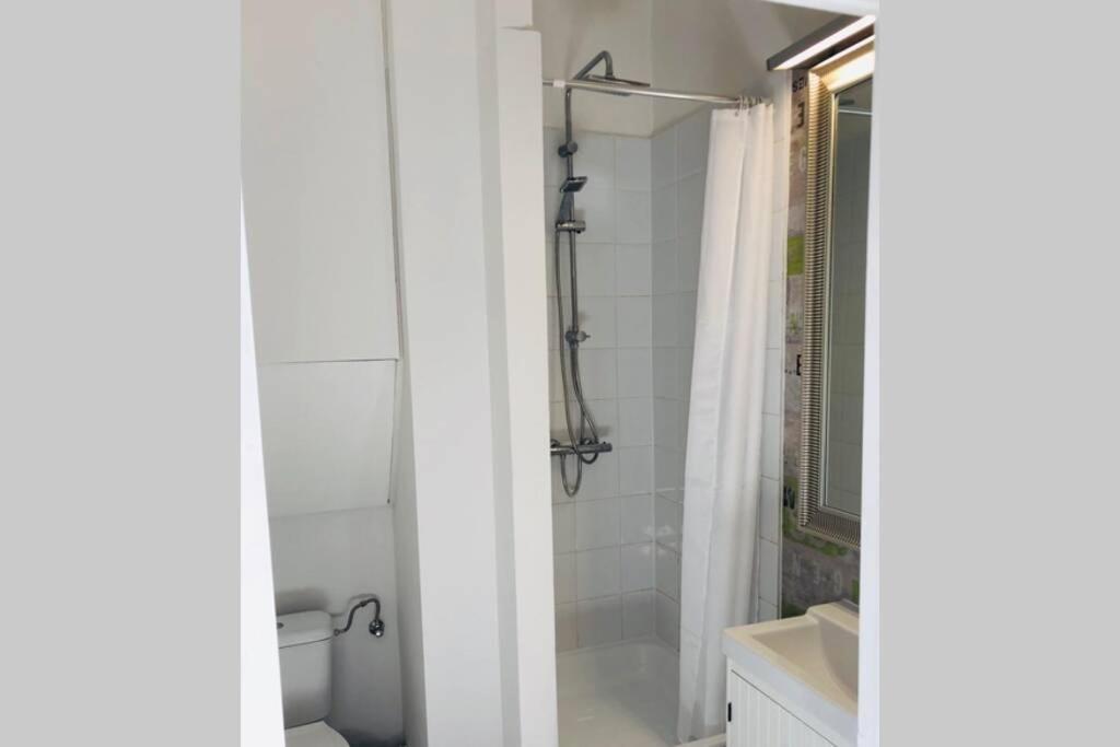 Brussels By Foot! Authenticity & Luxury Nearby Exterior photo